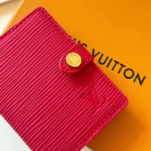 Authentic Louis Vuitton Scarlet Leather Agenda Travel Wallet - Picture 5 of 7